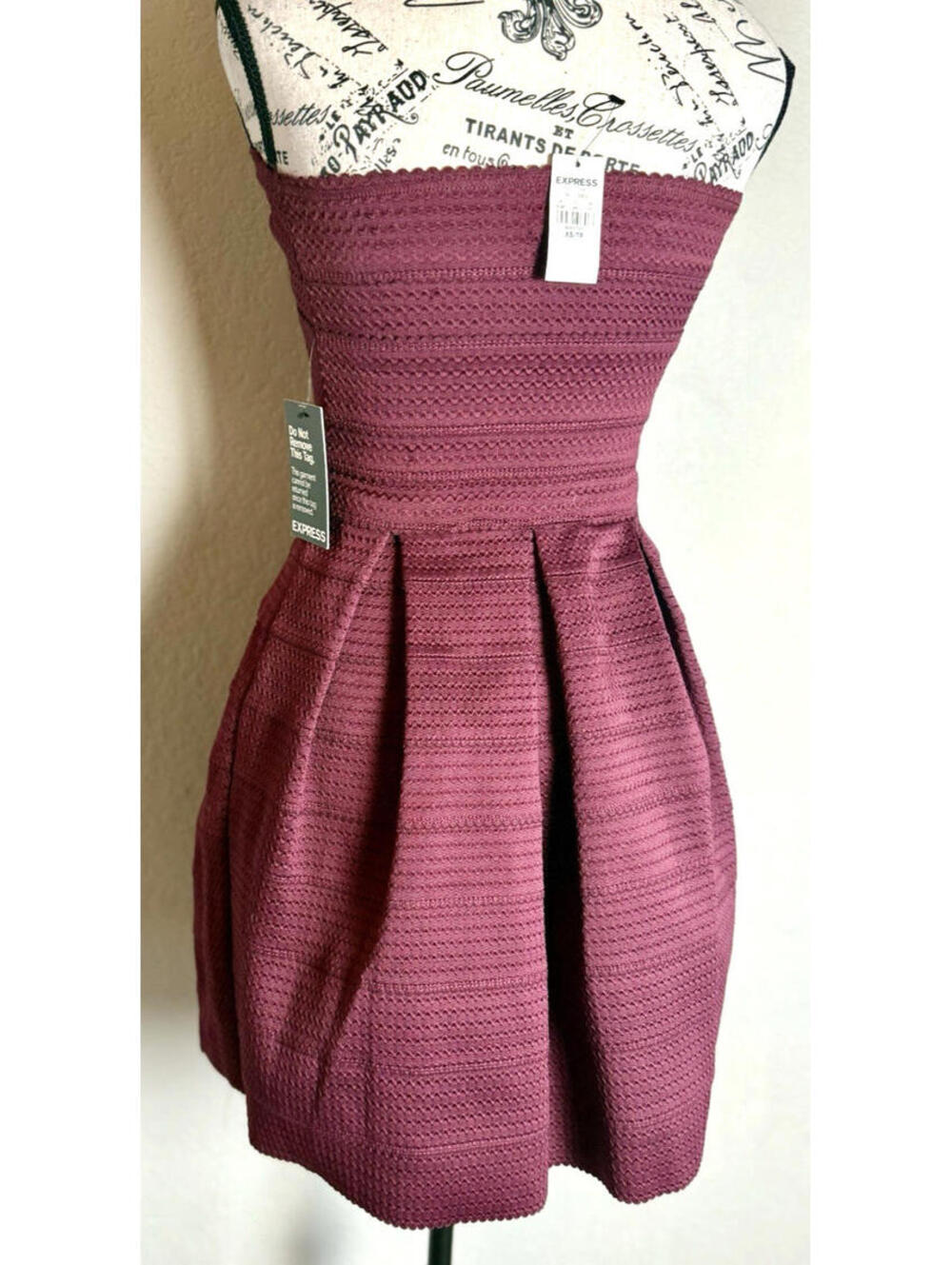 EXPRESS Women's Strapless Mini Dress Fit & Flare Pleated Cocktail Party - Picture 7 of 9